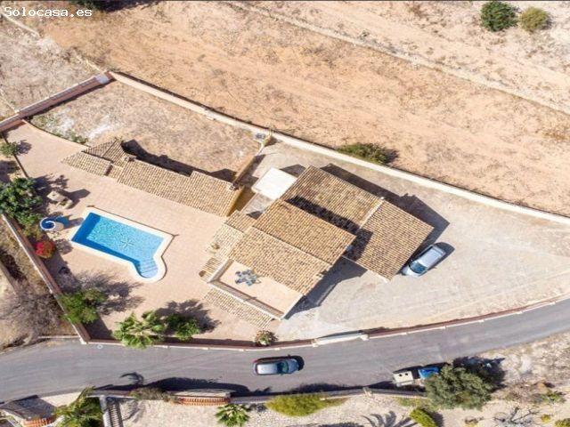 Chalet en Venta en Calpe / Calp, Alicante
