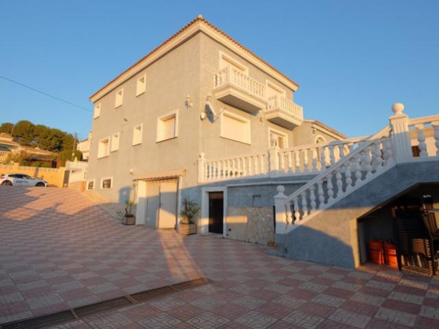 Chalet en venta en Calpe, Enchinent
