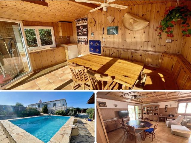 Chalet en venta en Camarles Costa Dorada. Finca el Carpintero. Chalets.