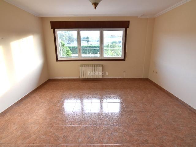 Chalet en venta en Cambre. Chalets.