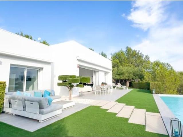 Chalet en venta en Campoamor, Alicante Costa Blanca