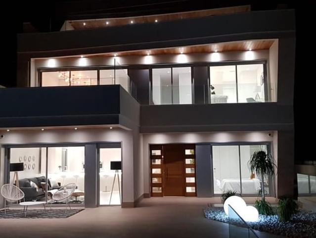 Chalet en venta en Campoamor, Alicante Costa Blanca