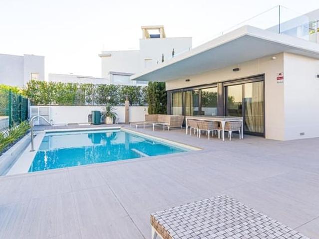 Chalet en venta en Campoamor, Alicante Costa Blanca
