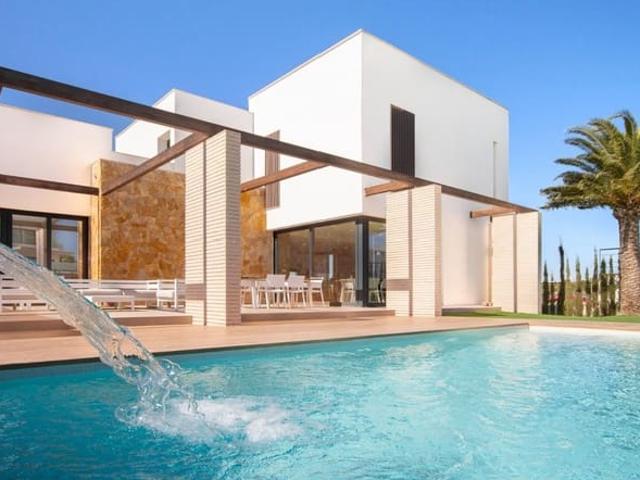Chalet en venta en Campoamor, Alicante Costa Blanca