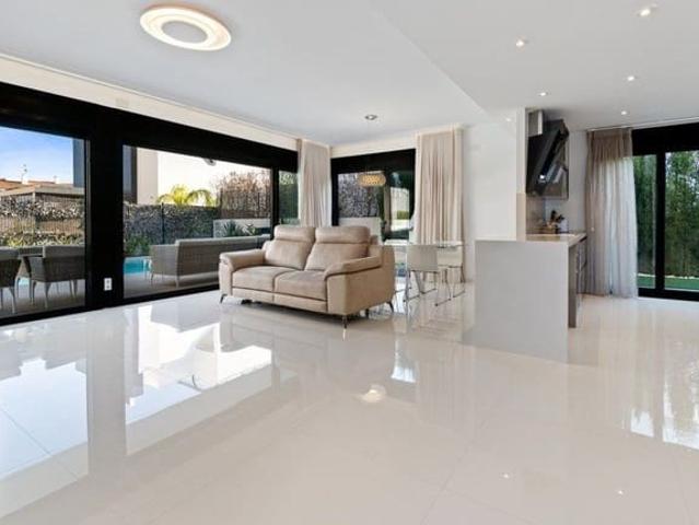 Chalet en venta en Campoamor, Alicante Costa Blanca