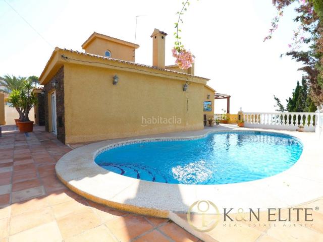 Chalet en venta en Campello el, Pueblo Español Coveta Fumá. Exclusiva Villa en Primera Linea del Mediterráneo. Chalets Campello.