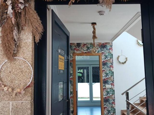 Chalet en venta en Cangas, Darbo. CHALET EN VENTA Y TAMBIEN EN ALQUILER OPCION A COMPRA. Chalets.