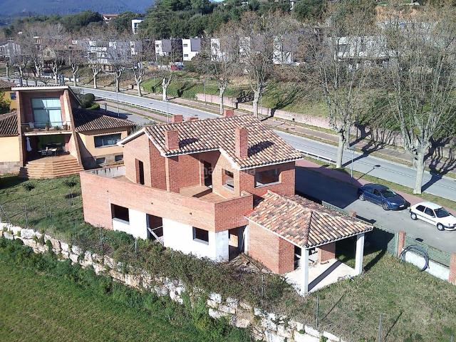 Chalet en venta en Sant Pere de Vilamajor. Bonita casa en construcción a los pies del MONTSENY. Chalets Sant Pere de.