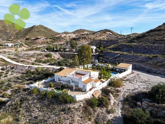 Chalet en venta en Cantoria, Almería