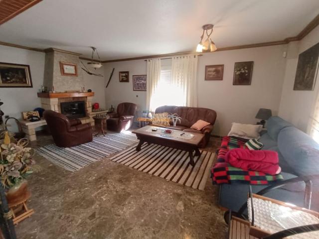 Chalet en venta en Cantoria. SE VENDE CHALET ZONA LA HOYA. Chalets.