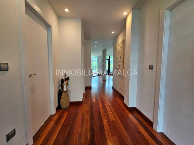 Chalet en venta en Caravia. CHALET UNIFAMILIAR DE 312m2 CON EXCELENTES VISTAS A LA SIERRA DEL SUEVE. Chalets.