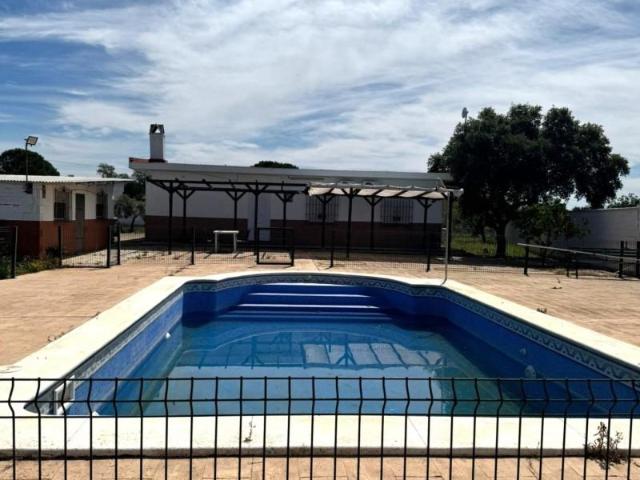 Chalet en venta en Carmona, URB LA CELADA