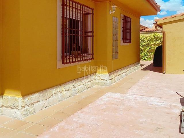 Chalet en venta en Carranque. CHALET INDIVIDUAL EN CALLE JUPITER, CARRANQUE. Chalets.