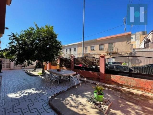 Chalet en venta en Cartagena, Ciudad Jardín. Ubicación perfecta en CIUDAD JARDIN. Chalets.