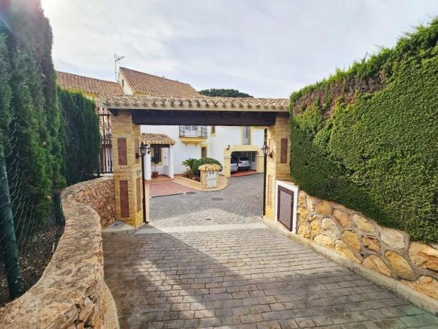 Chalet en venta en Cartagena, La Manga Club Atamaría