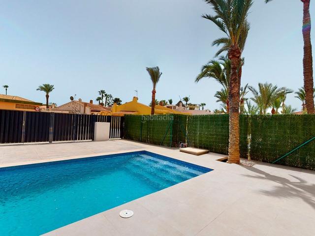 Chalet en venta en Cartagena, Los Urrutias. Villa de 3 dormitorios en venta en Estrella De Mar, con piscina. Chalets.