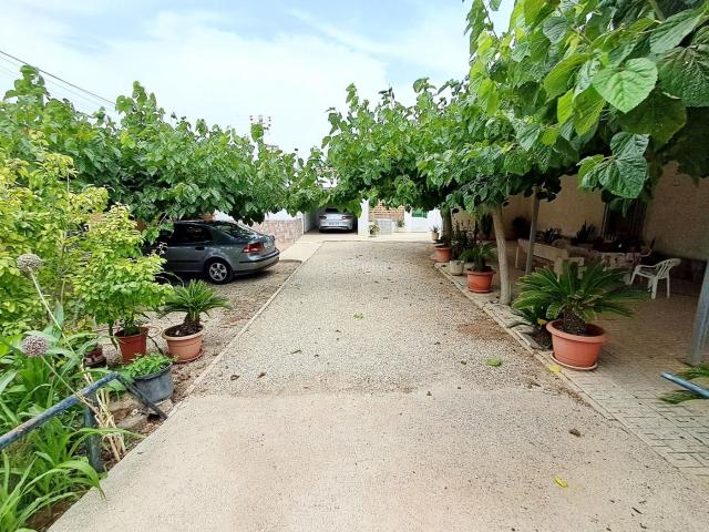 Chalet en venta en Cartagena, Los Urrutias. Chalet adosado en venta en Urbanización La Fuensanta, Cartagena, 3 Dormitorios y Terreno de 950 m2. Chalets.