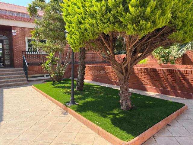 Chalet en venta en Cartagena, Playa Honda Playa Paraíso. Espectacular Chalet Independiente con Grandes Exteriores, Piscina y Barbacoa en Playa Honda. Chalets.