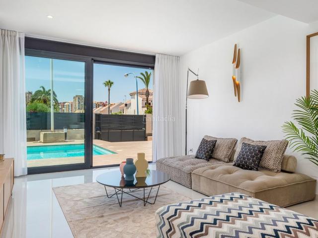 Chalet en venta en Cartagena, Playa Honda Playa Paraíso. Villa de 3 dormitorios en venta en Playa Honda, con piscina. Chalets.