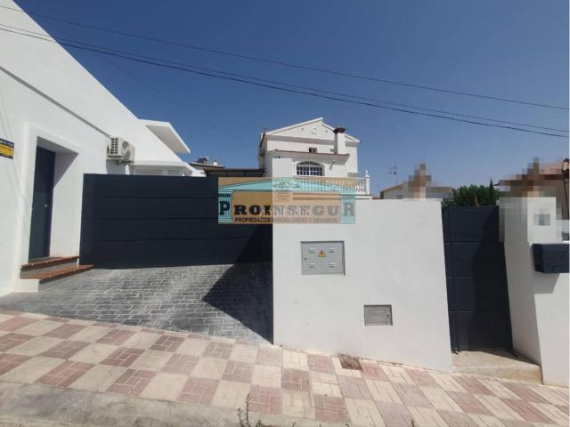 Chalet en venta en Cártama. Chalet en venta en Cártama. Chalets.