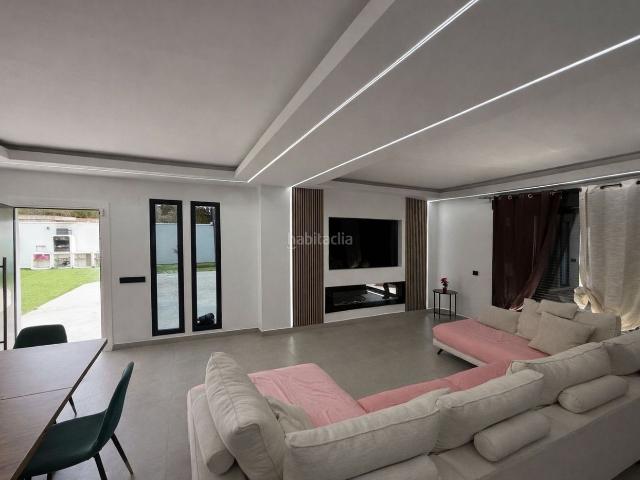 Chalet en venta en Cártama, Sexmo. Chalets.
