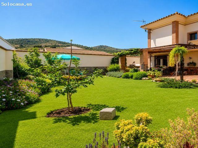 Chalet en Venta en Casabermeja, Málaga
