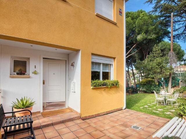 Chalet en venta en Castell Platja d´Aro, de 120 m² 3 habitaciones por 380.000