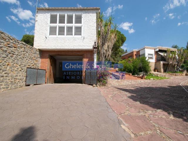 Chalet en venta en Castellnovo. Chalet en Castellnovo territorio de la familia Borgia. Chalets.