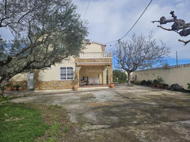 Chalet en venta en Castellón de la Plana, El Grao. EXCELENTE VILLA MUY CERCA DE MAR. Chalets Castellón de la.