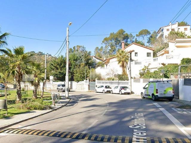 Chalet en venta en Castellar del Vallès, de 150 m² 4 habitaciones por 205.000
