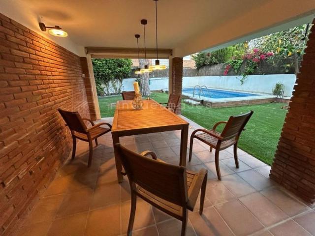 Chalet en venta en Castelldefels, Baix Llobregat Sud