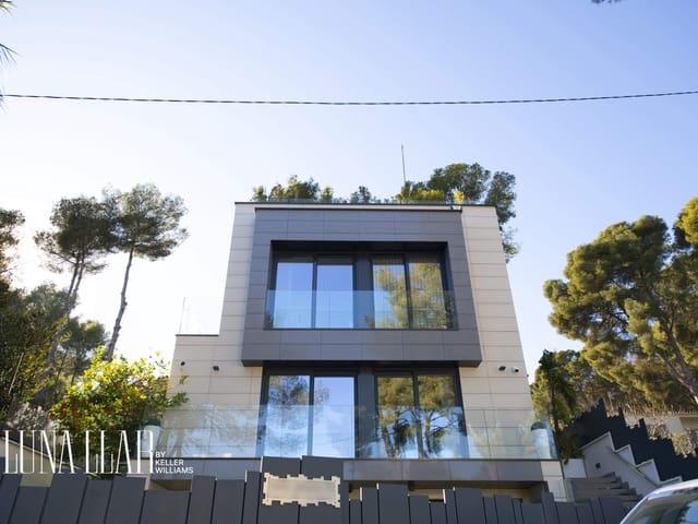 Chalet en venta en Castelldefels, Barcelona Costa Garraf