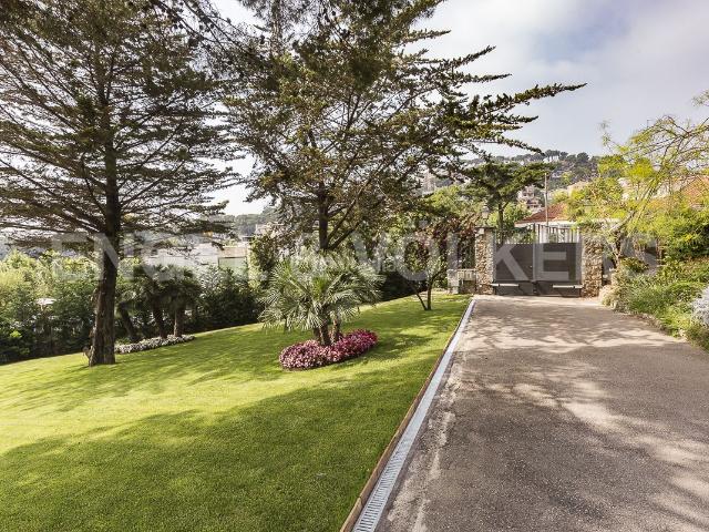 Chalet en venta en Castelldefels, Montmar. Espectacular villa con magníficas vistas Castelldefels. Chalets.
