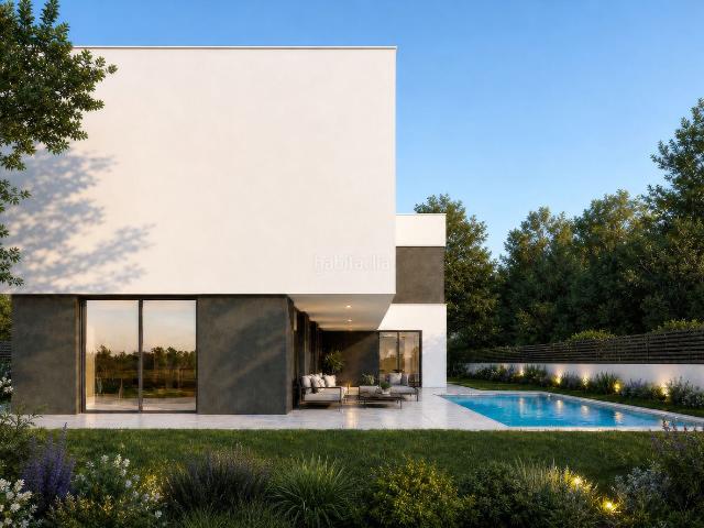 Chalet en venta en Castelldefels, Montmar. Una obra maestra contemporánea en Montemar en Castelldefels. Chalets.