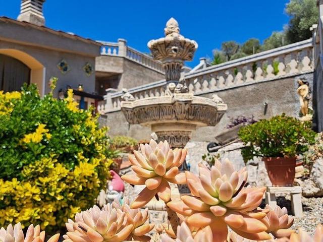 Chalet en venta en Castellet i la Gornal, de 191 m² 4 habitaciones por 330.000
