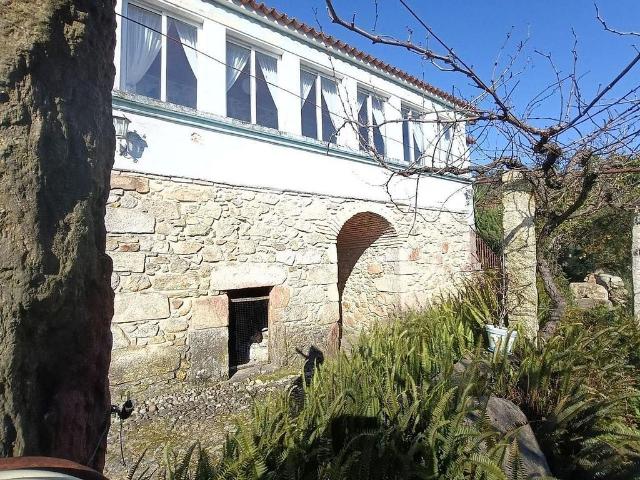 Chalet en venta en Castellgalí, de 1.300 m² 6 habitaciones por 600.000