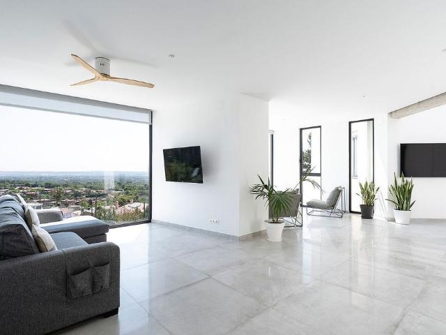Chalet en venta en Castellvell del Camp, de 150 m² 1 habitación por 695.000