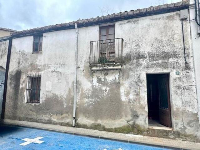 Chalet en venta en Castellví de la Marca, de 220 m² 5 habitaciones por 98.000