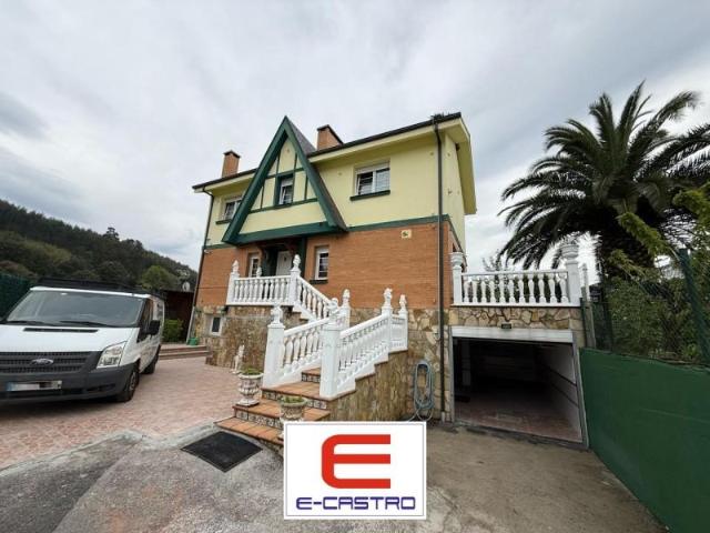 Chalet en venta en Castro Urdiales, Barrio Sámano Monteale, 39700