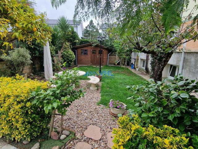 Chalet en venta en Castro Urdiales, Samano. CHALET INDIVIDUAL MONTEALEGRE. Chalets Castro.