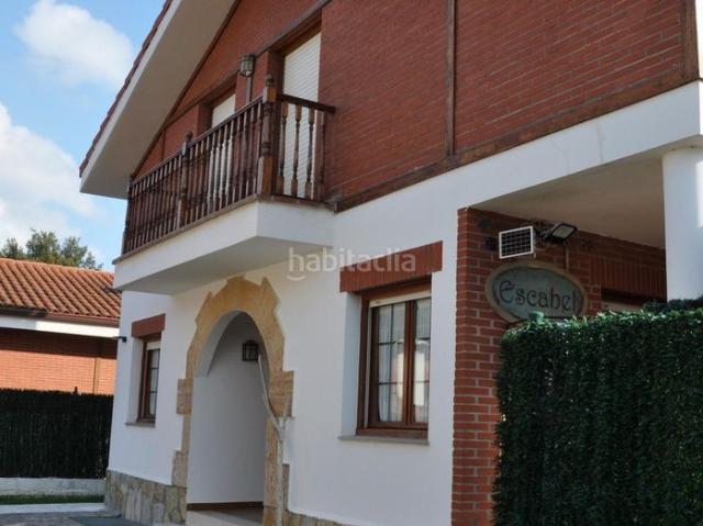 Chalet en venta en Castro Urdiales, Samano. Chalets Castro.