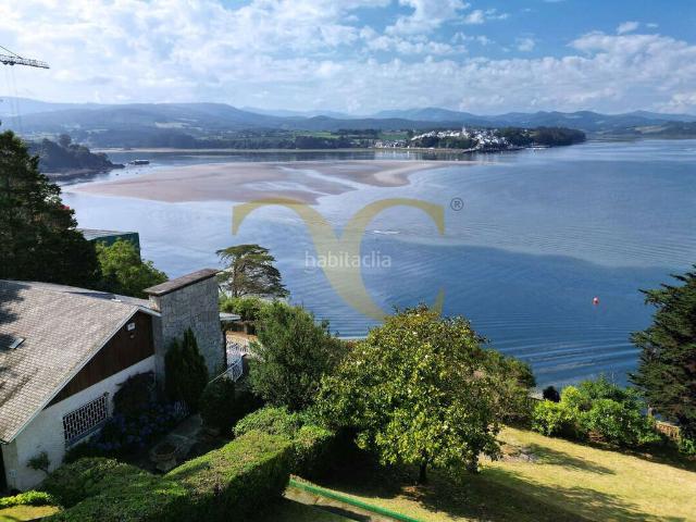 Chalet en venta en Castropol. Chalet en Figueras Castropol con espectaculares vistas a la ría del Eo. Chalets.