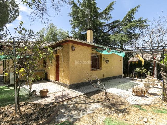 Chalet en venta en Cenes de la Vega. CHALET INDEPENDIENTE CON GRAN POTENCIAL DE EDIFICACIÓN EN CENES DE LA VEGA. Chalets Cenes de la.