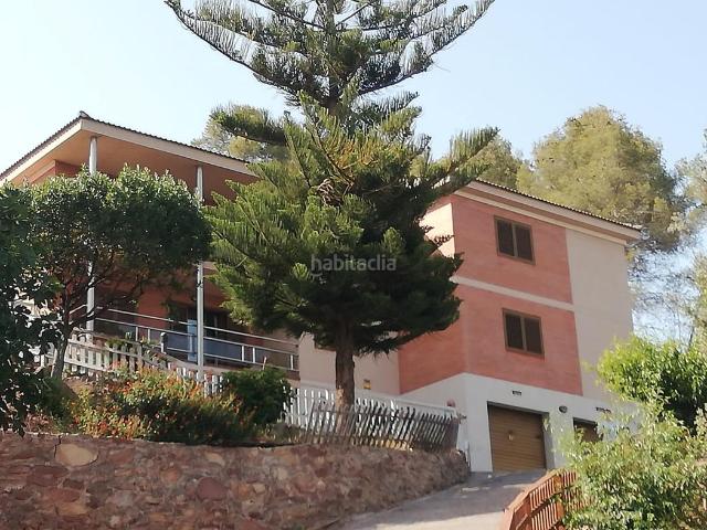 Chalet en venta en Cervelló. Casa Chalet independiente en venta en Cervelló. Chalets.