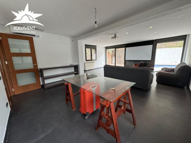 Chalet en venta en Cervelló. Chalets.