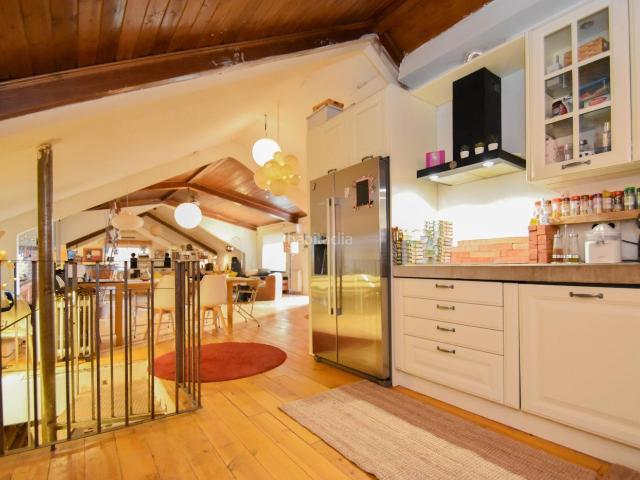 Chalet en venta en Chauchina. SE VENDE EXCLUSIVA VILLA TOTALMENTE REFORMADAO CON PISCINA GARAJE JARDIN Y TERRAZA EN SANTA FE_GRANADA. Chalets.