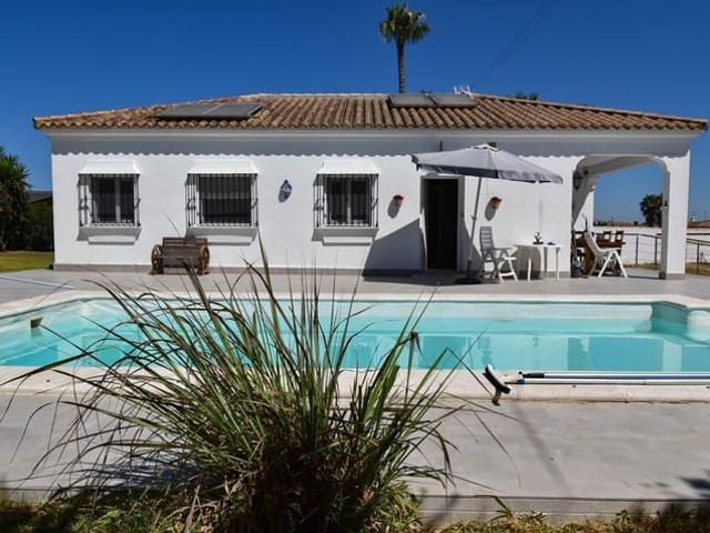 Chalet en venta en Chiclana de la Frontera, Cádiz Costa de la Luz