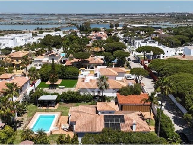Chalet en venta en Chiclana de la Frontera, Cádiz Costa de la Luz