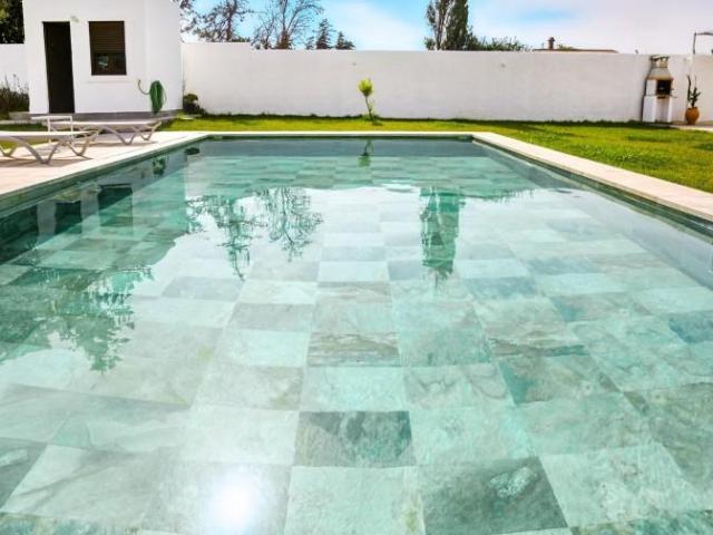 Chalet en venta en Chiclana de la Frontera, Hozanejos