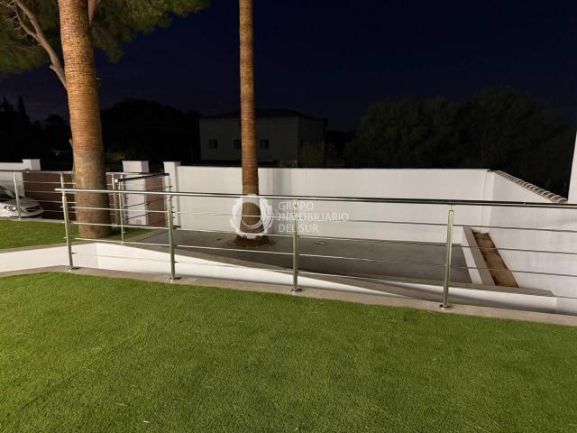 Chalet en venta en Chiclana de la Frontera, Los Franceses La Vega. Chalet en venta en Pinar de los FrancesesEl Marquesado11138. Chalets Chiclana de la.